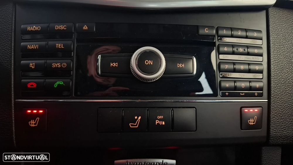 Mercedes-Benz E 200 CDI DPF BlueEFFICIENCY Auto Avantgarde - 42