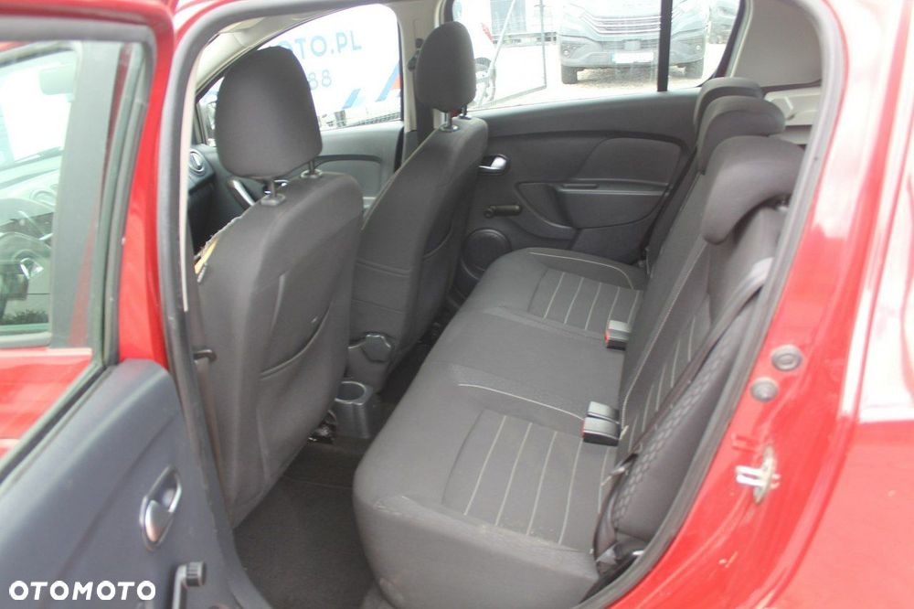 Dacia Sandero - 10