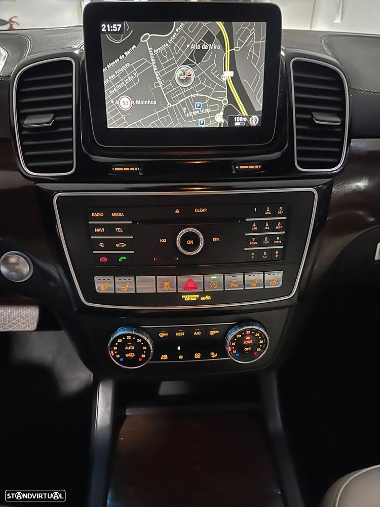 Mercedes-Benz GLS 350 d 4Matic 9G-TRONIC AMG Line - 24