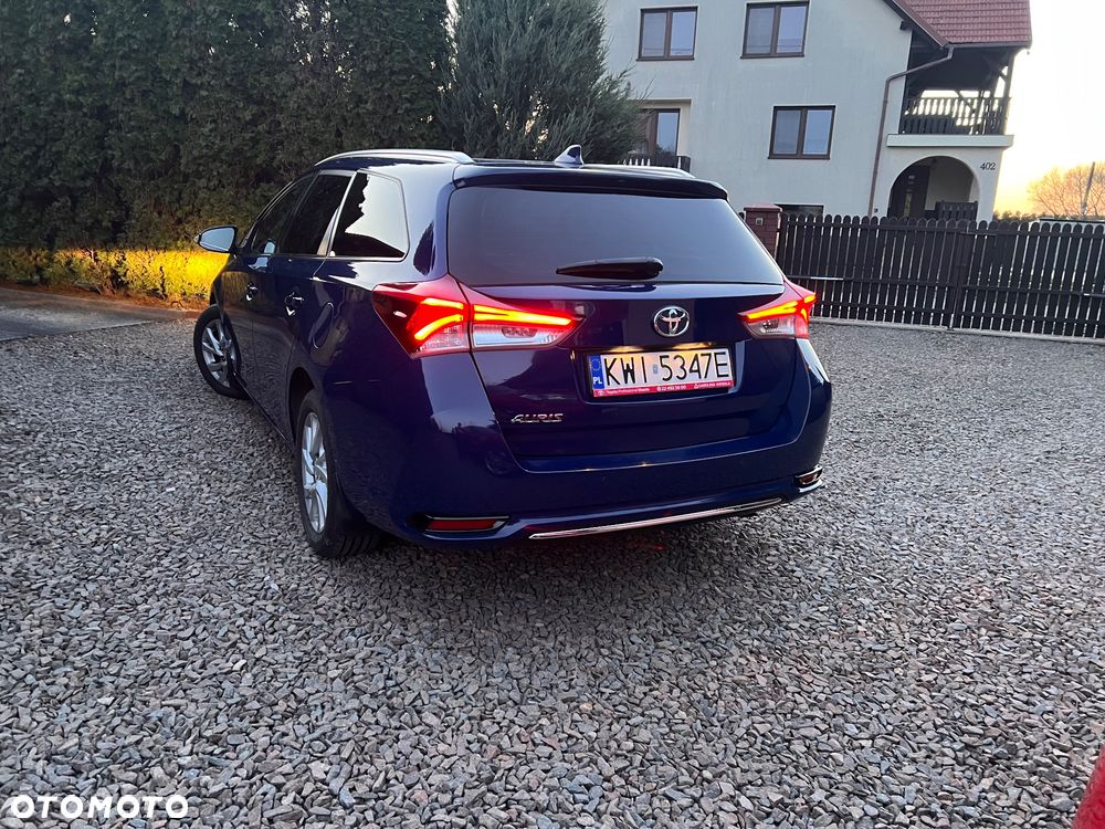 Toyota Auris 1.4 D-4D Premium - 5