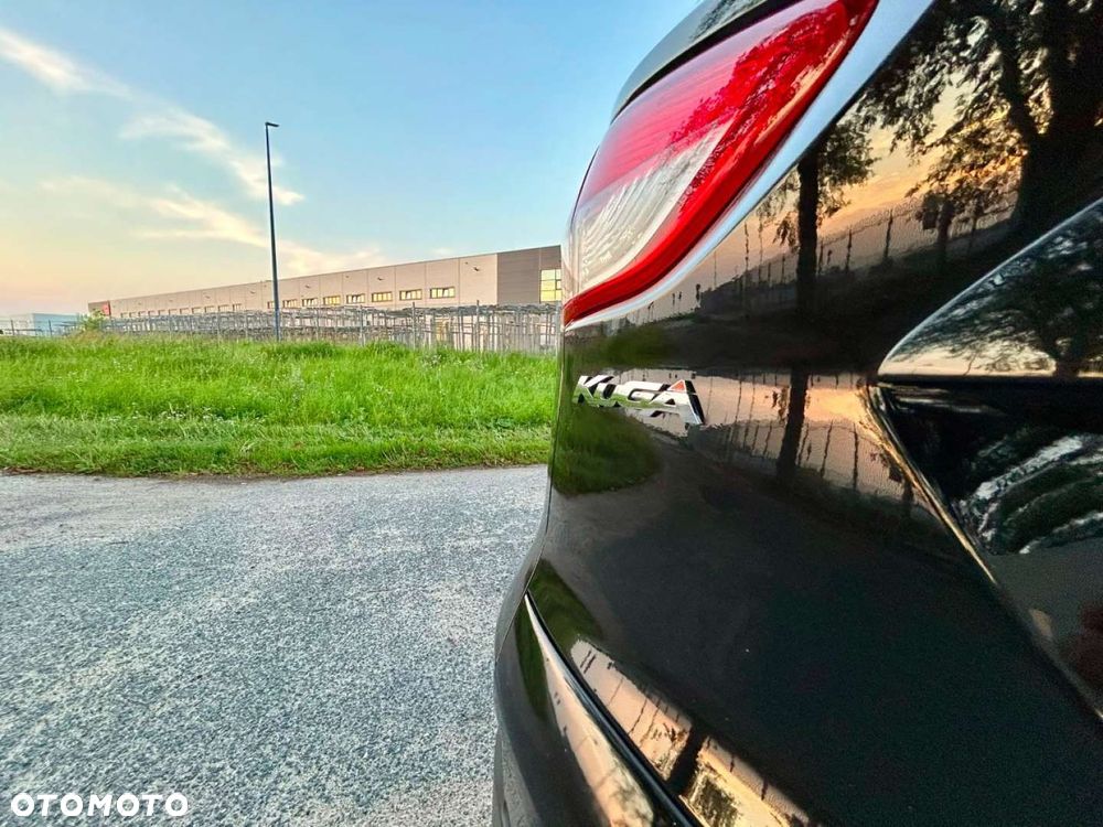 Ford Kuga - 10