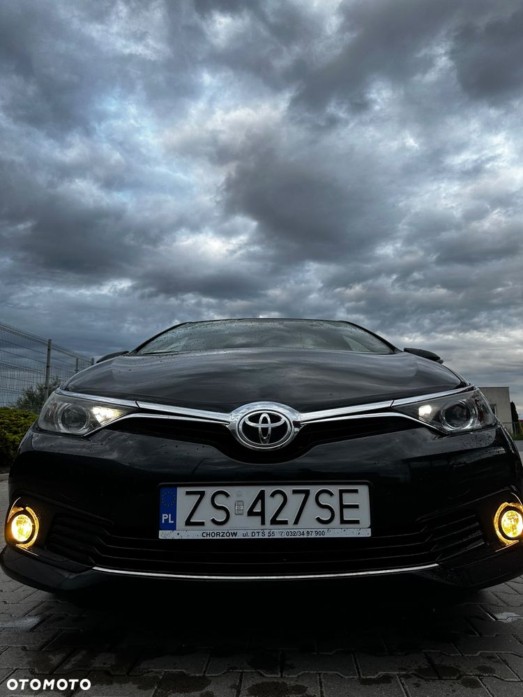Toyota Auris 1.6 Classic Plus - 1