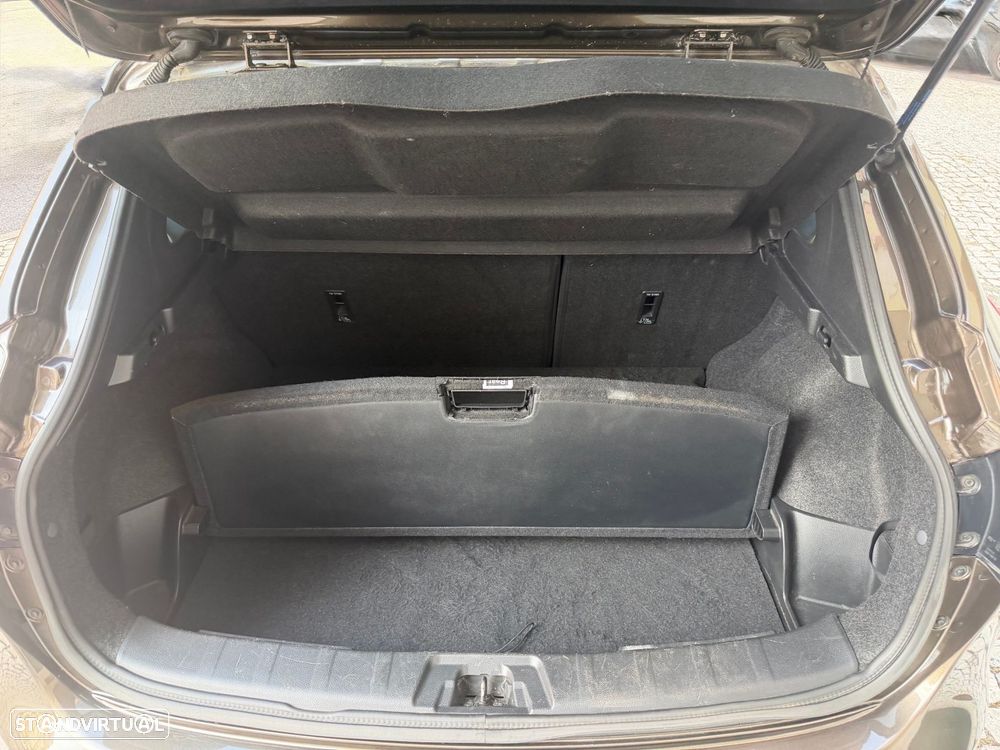 Nissan Qashqai 1.2 DIG-T N-Vision Xtronic - 21