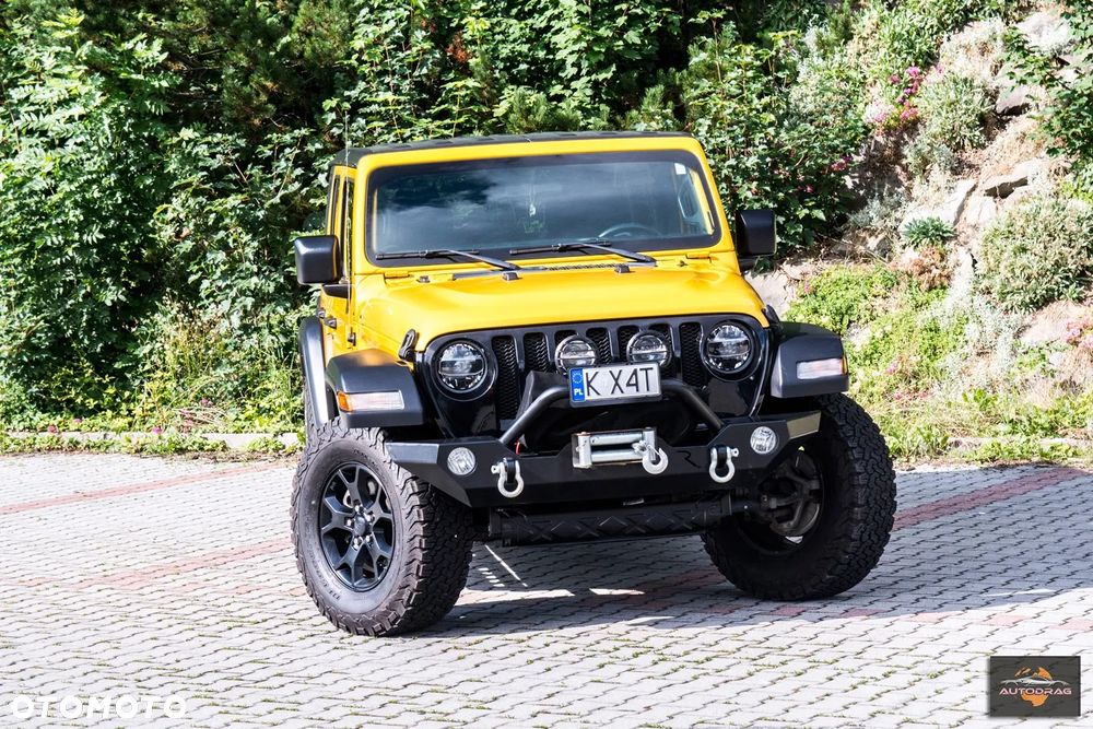 Jeep Wrangler - 12