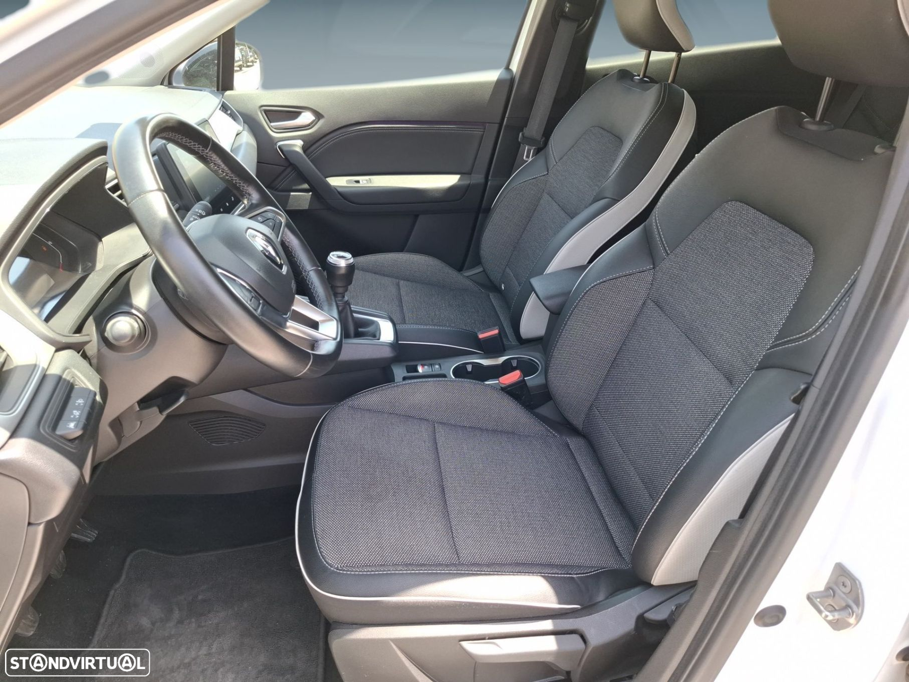 Renault Captur 1.0 TCe Techno - 11