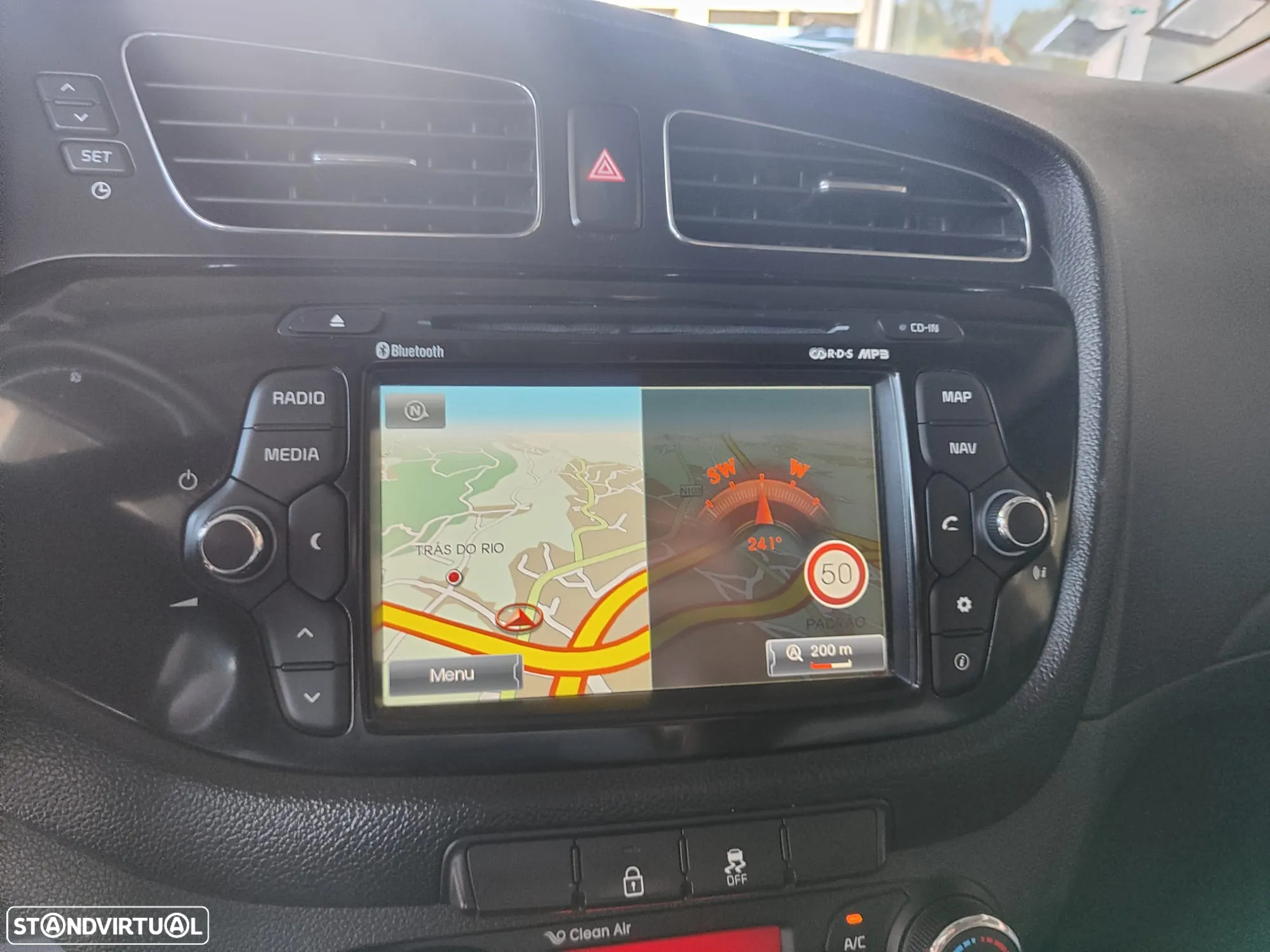 Kia Ceed SW 1.4 CRDi Nav Line - 29