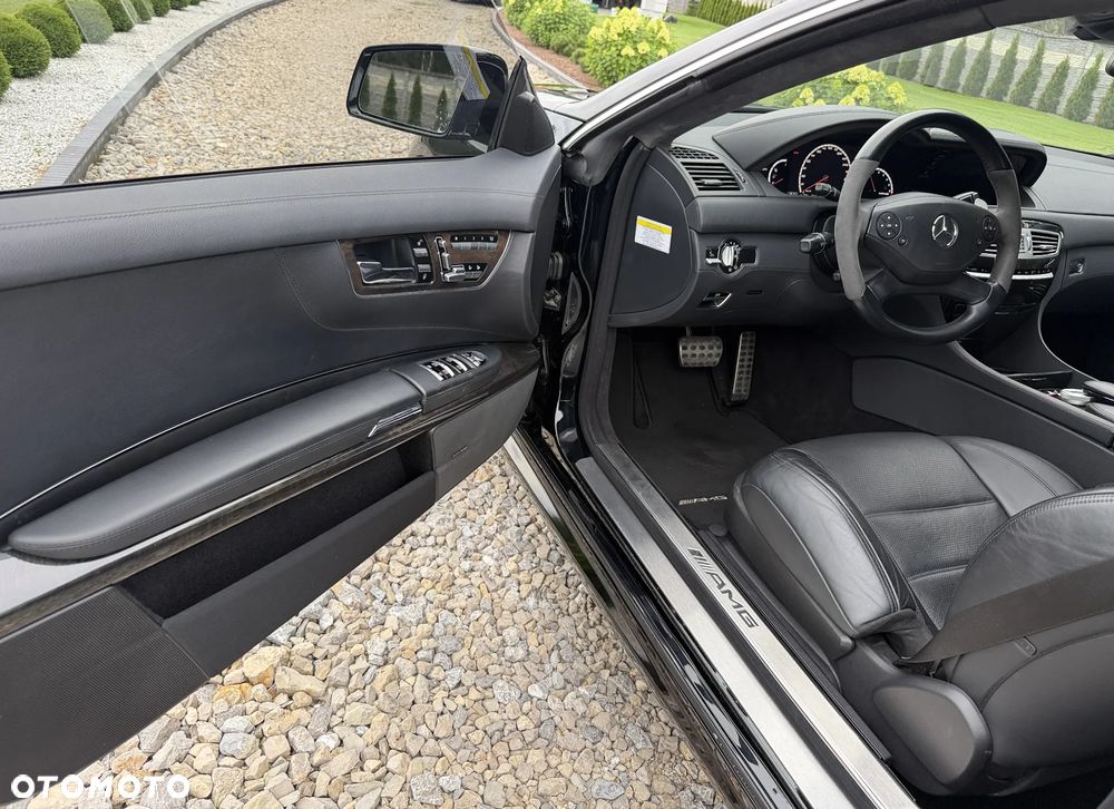 Mercedes-Benz CL - 16