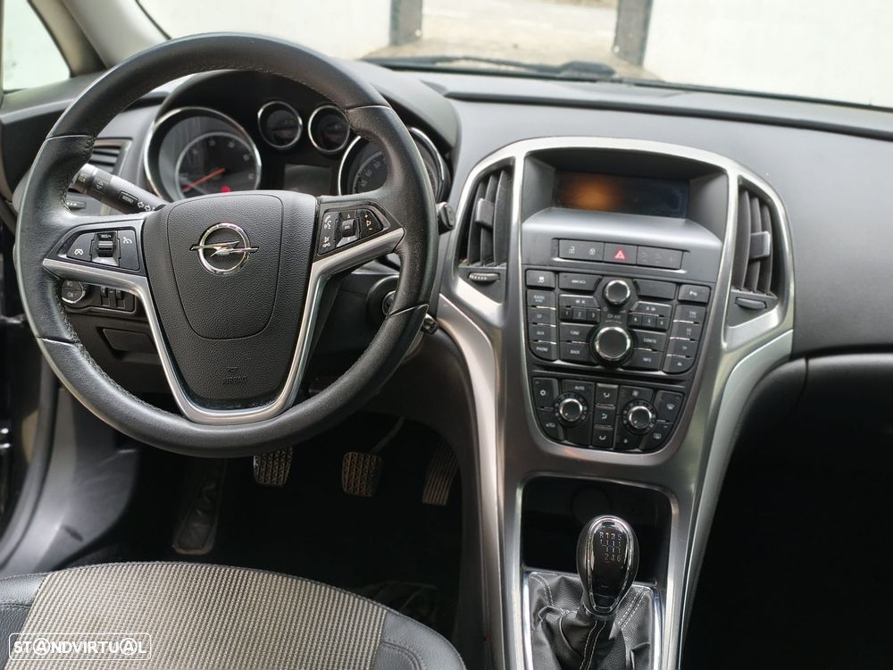 Opel Astra Sports Tourer 1.7 CDTi Cosmo 105g S/S - 2