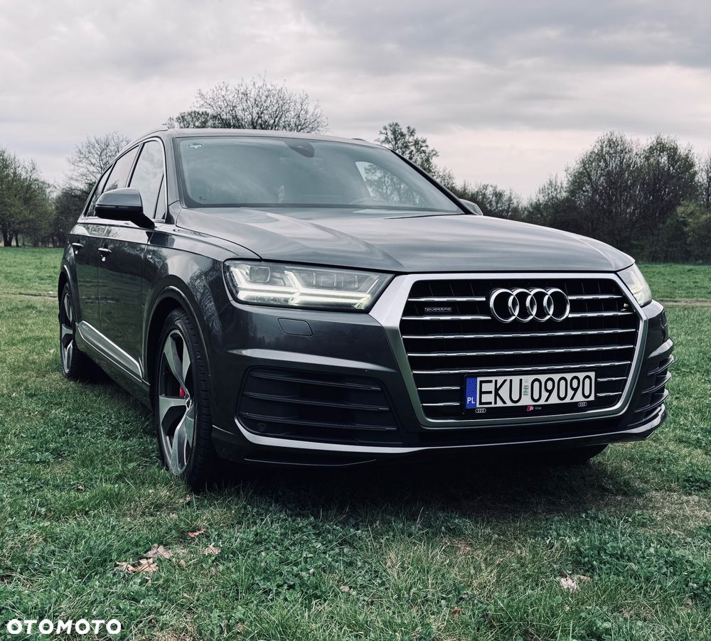Audi Q7 - 1