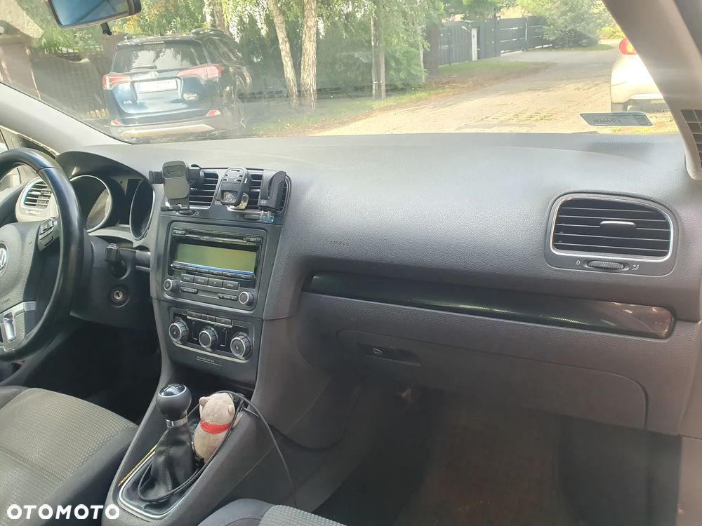 Volkswagen Golf - 10
