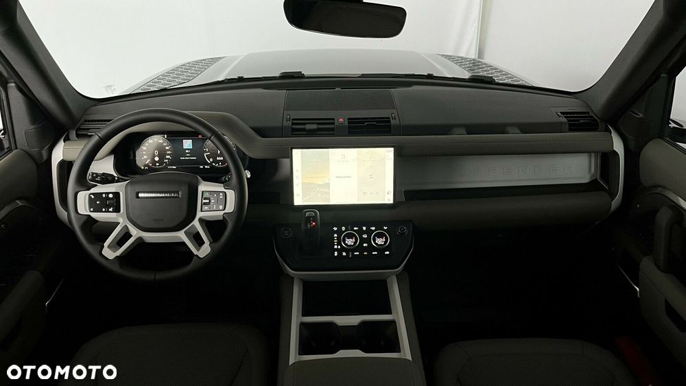 Land Rover Defender - 9