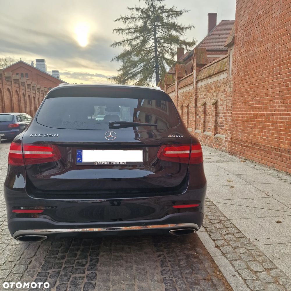 Mercedes-Benz GLC 250 4-Matic - 8