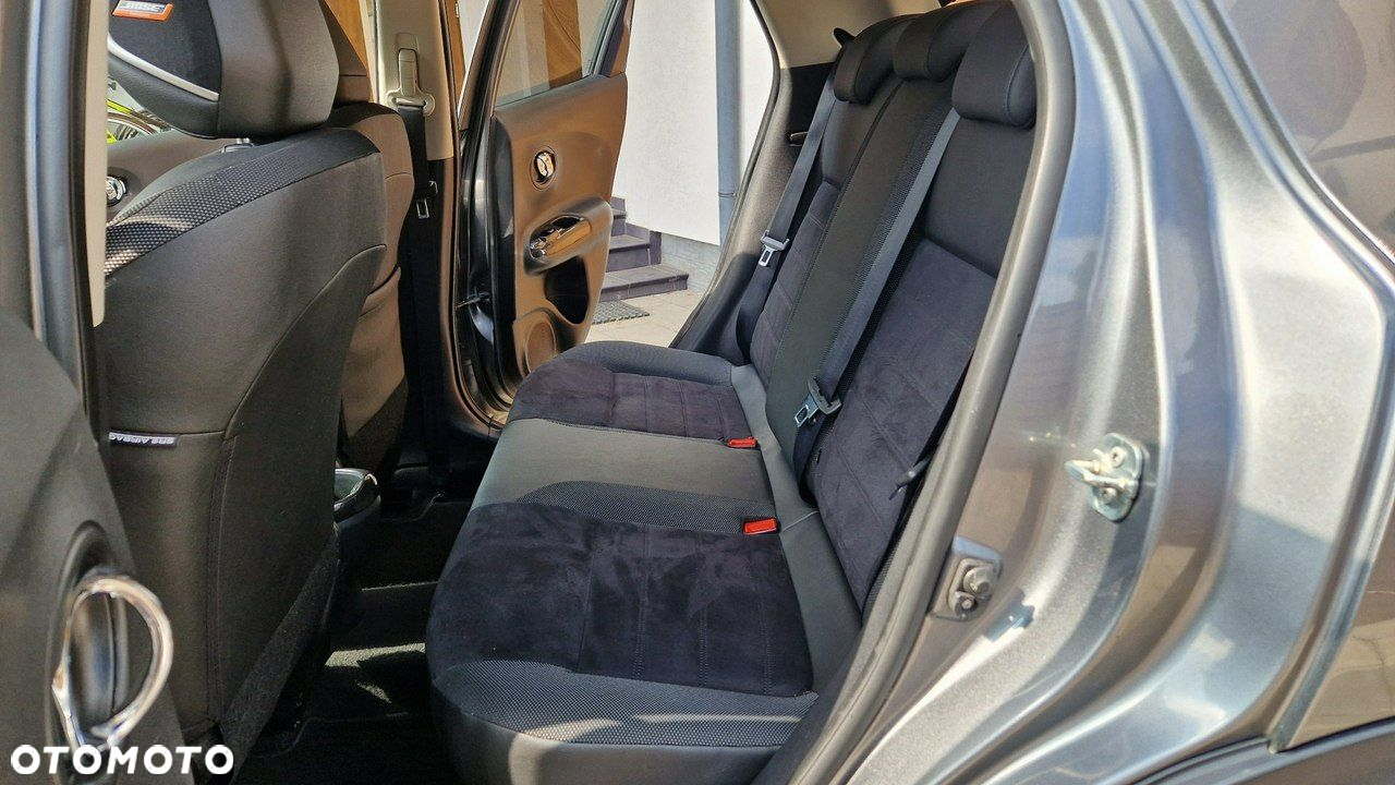 Nissan Juke - 25
