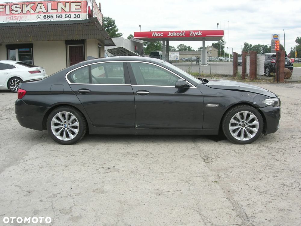 BMW Seria 5 525d xDrive Sport-Aut Luxury Line - 5
