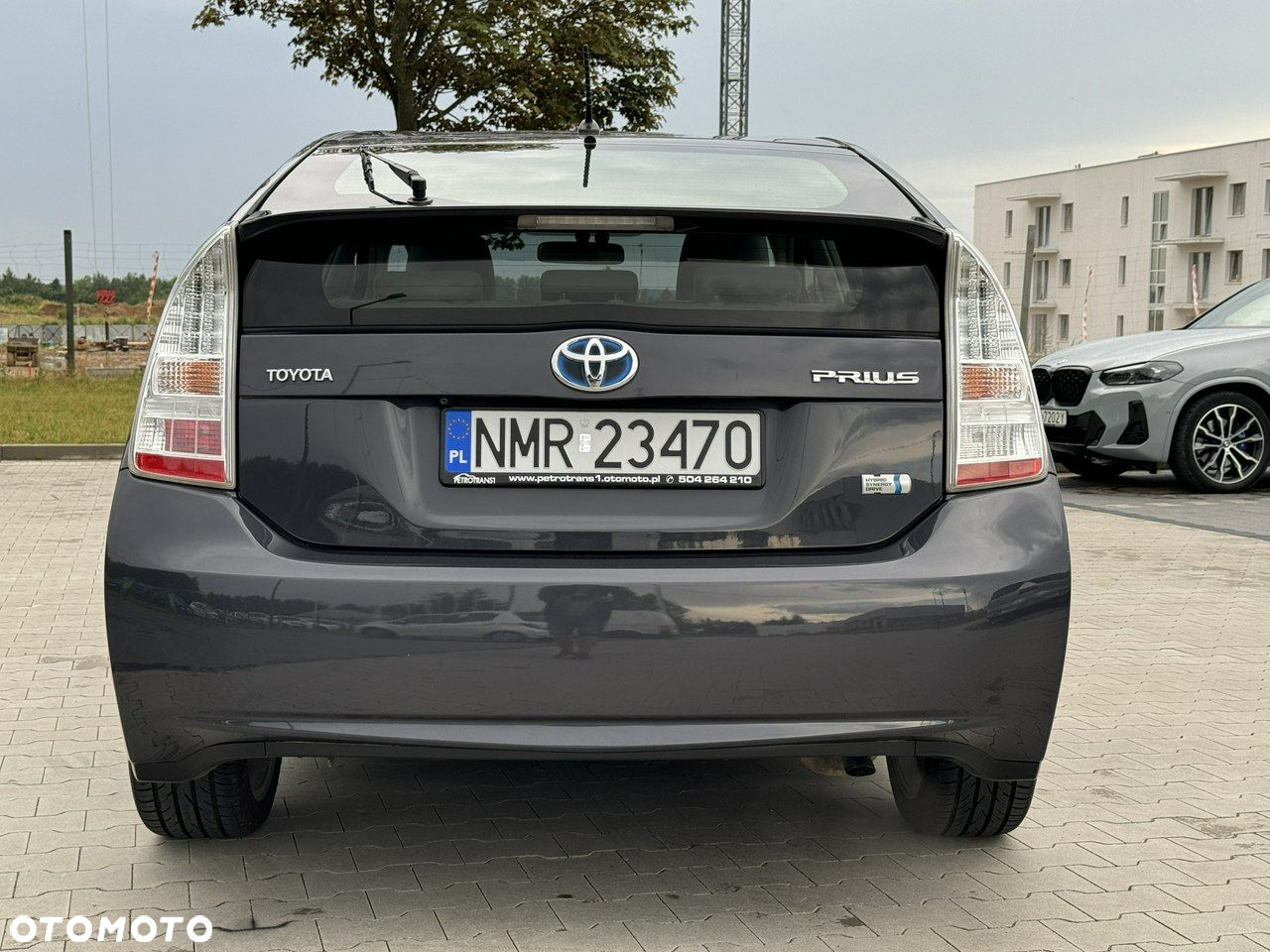 Toyota Prius 1.8 HSD Premium - 8