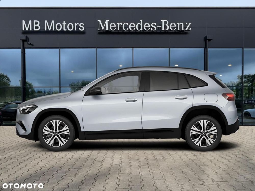 Mercedes-Benz GLA - 3