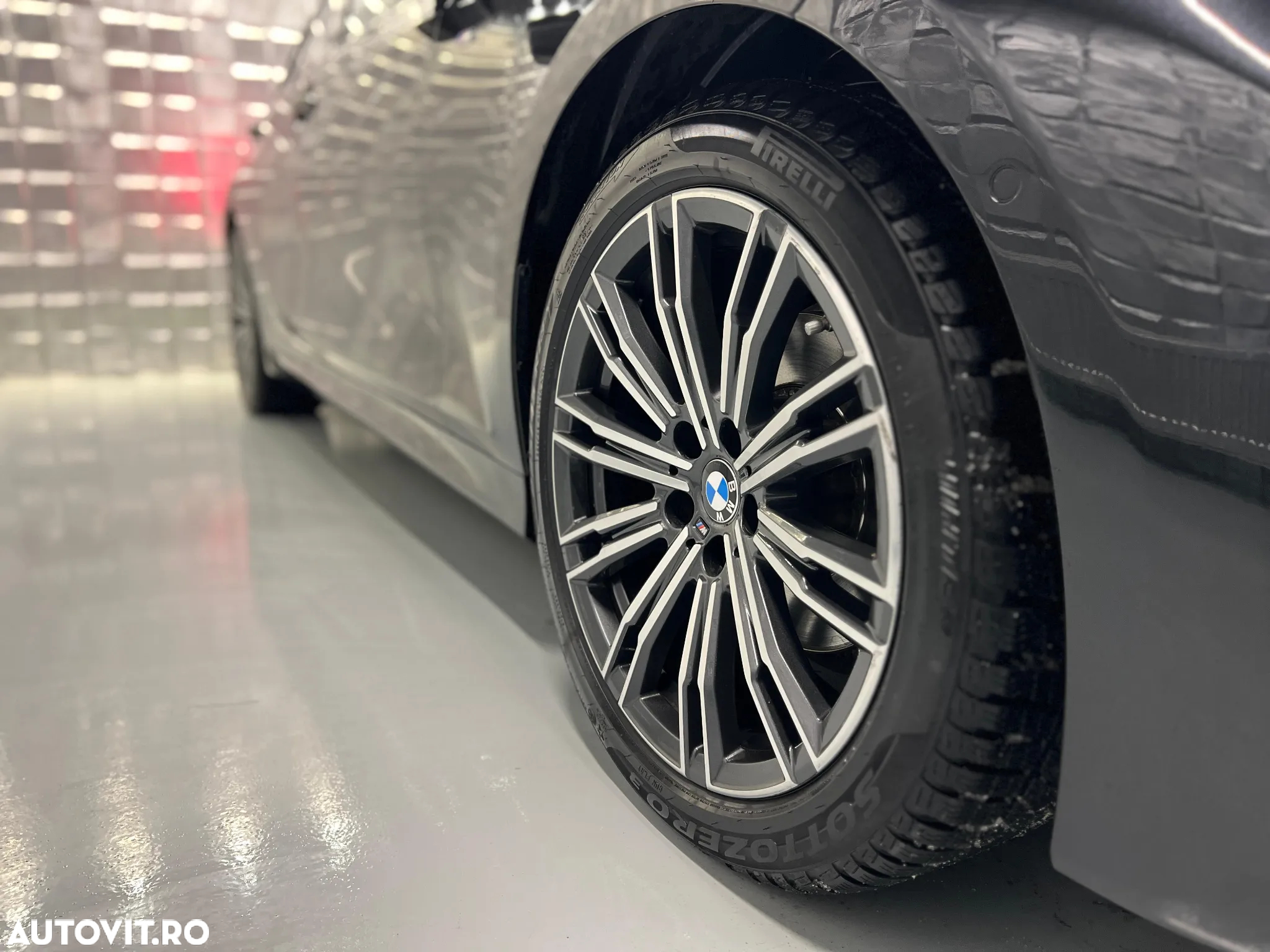 BMW Seria 3 320d xDrive AT M Sport - 8