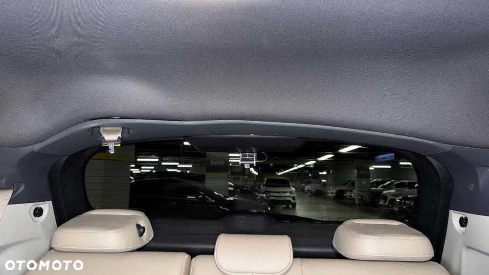 Toyota Sienna - 28