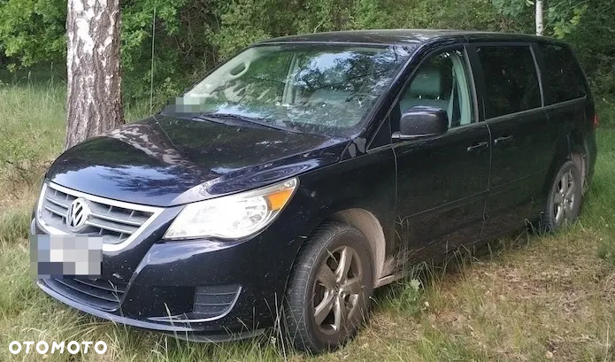 Volkswagen Routan - 2