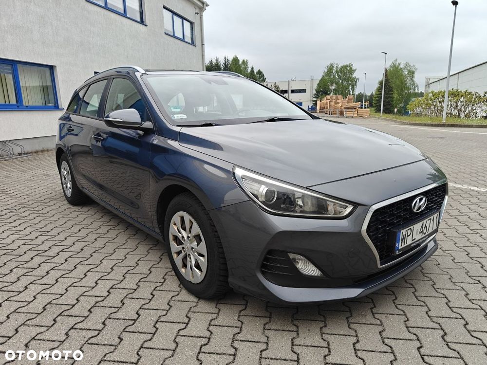 Hyundai i30 1.6 D Classic + - 3