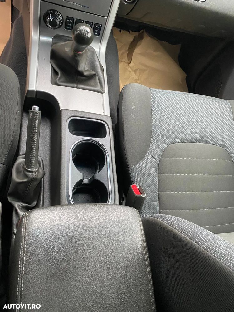 Nissan Navara 2.5 dCi Double Cab LE Plus - 6