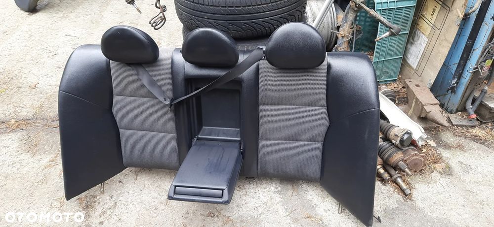 Mercedes E Klasa w211 Sedan Siedzenia Półskóry  Fotele Kanapa tył - 10