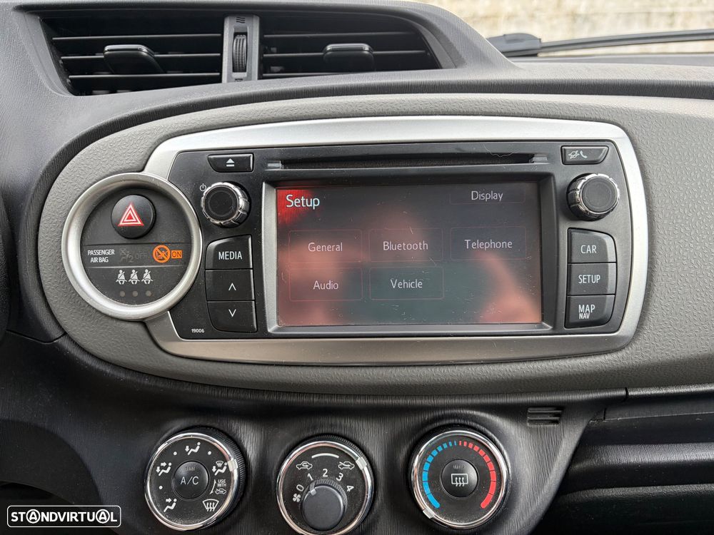 Toyota Yaris 1.4 D-4D Comfort+Navi - 18