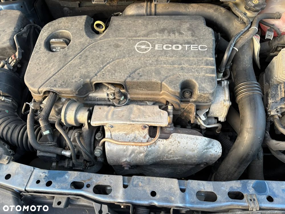 Opel Astra 1.4 T Enjoy - 10