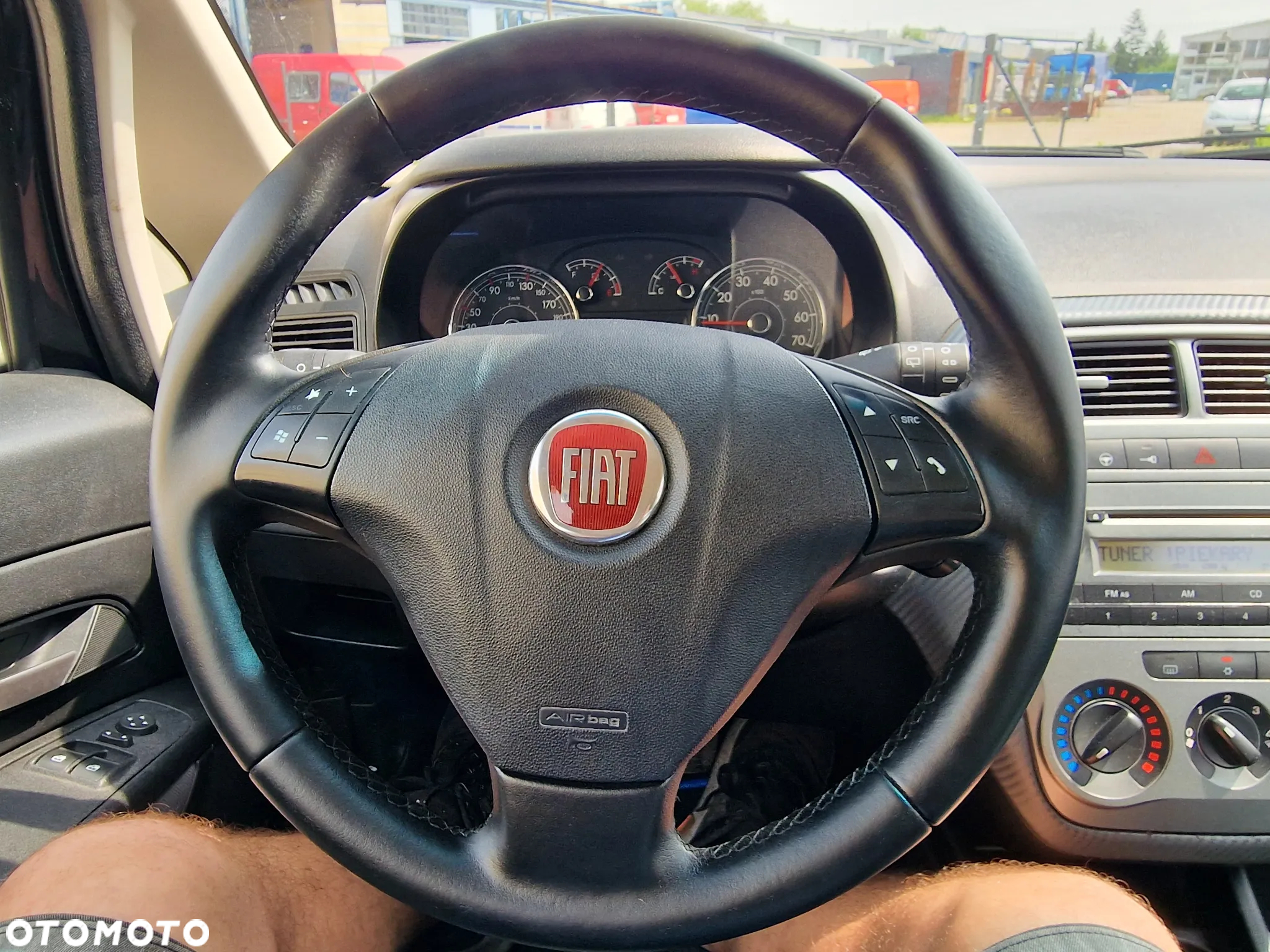 Fiat Grande Punto - 10