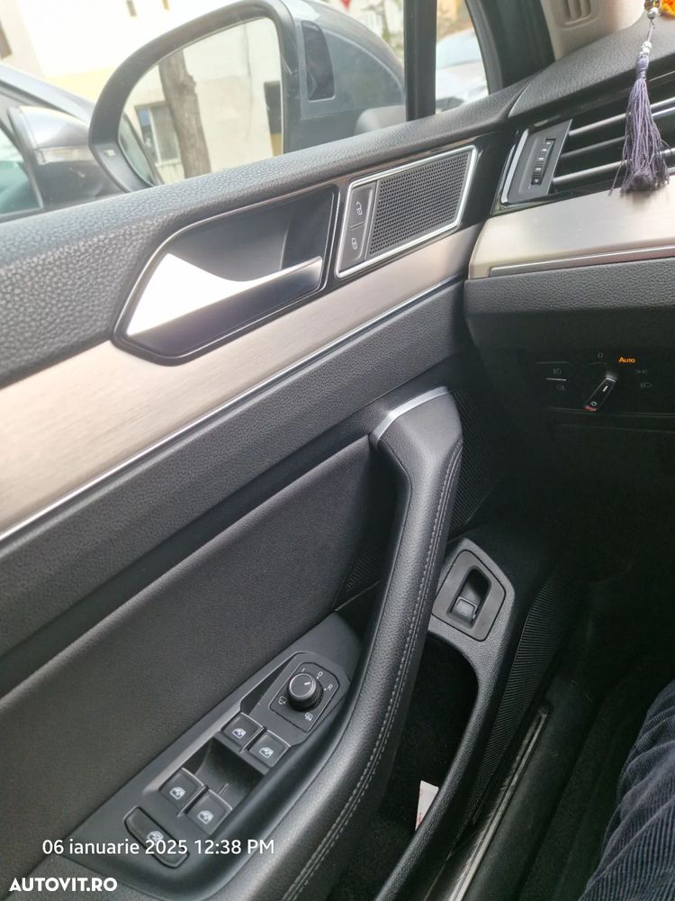 Volkswagen Passat 2.0 TDI SCR DSG Highline - 20