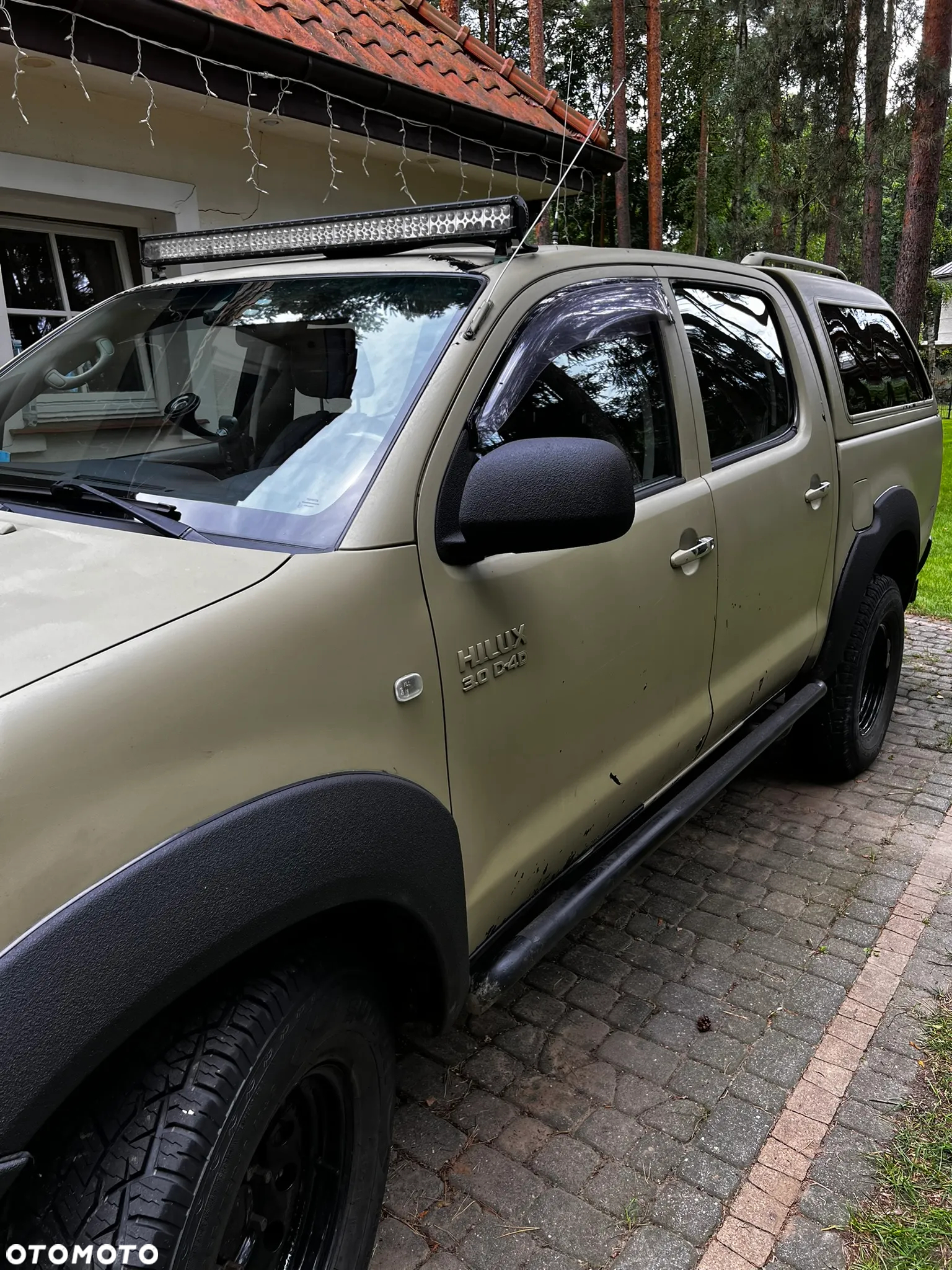 Toyota Hilux - 4