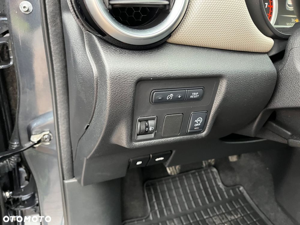 Nissan Micra - 10