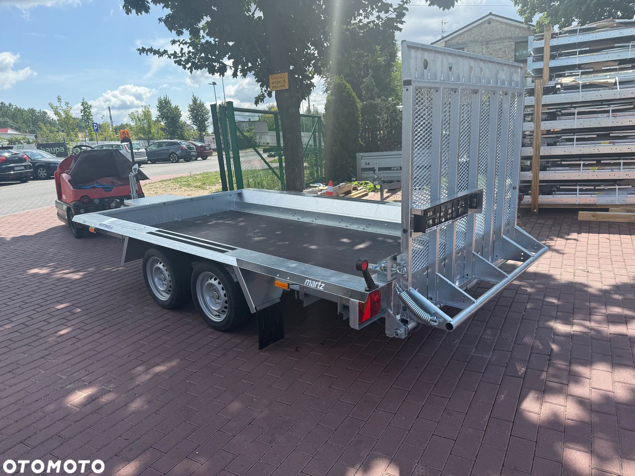 Martz Przyczepa do przewozu sprzętu budowlanego Martz Bau 3 350/2 350x160 3000kg 2 osie pod koparke koparka walec MOTOMUS od ręki - 1