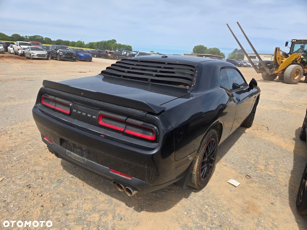 Dodge Challenger Automatik SXT Plus - 2