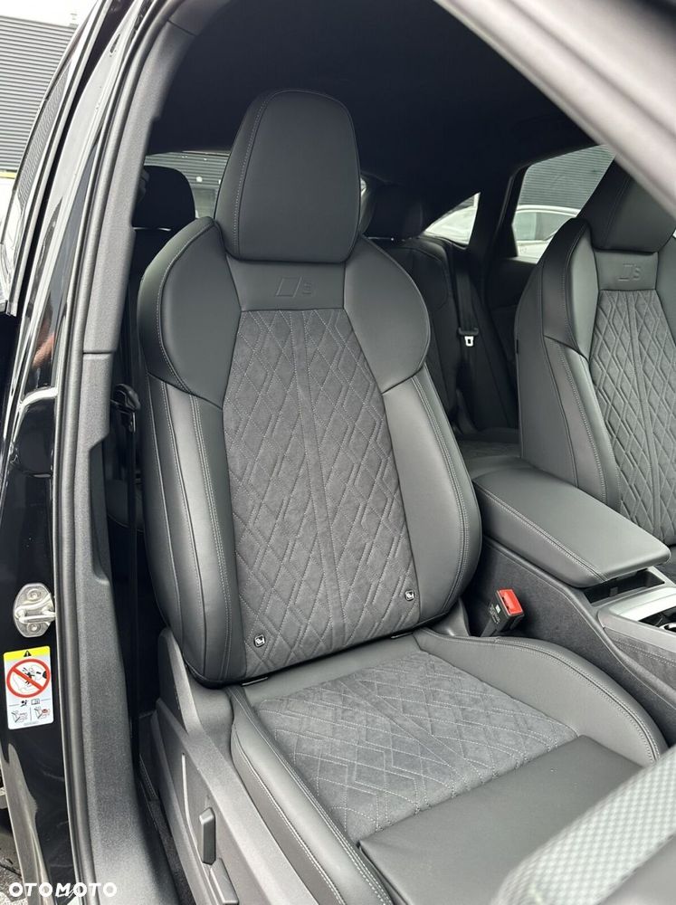 Audi Q5 Sportback - 26