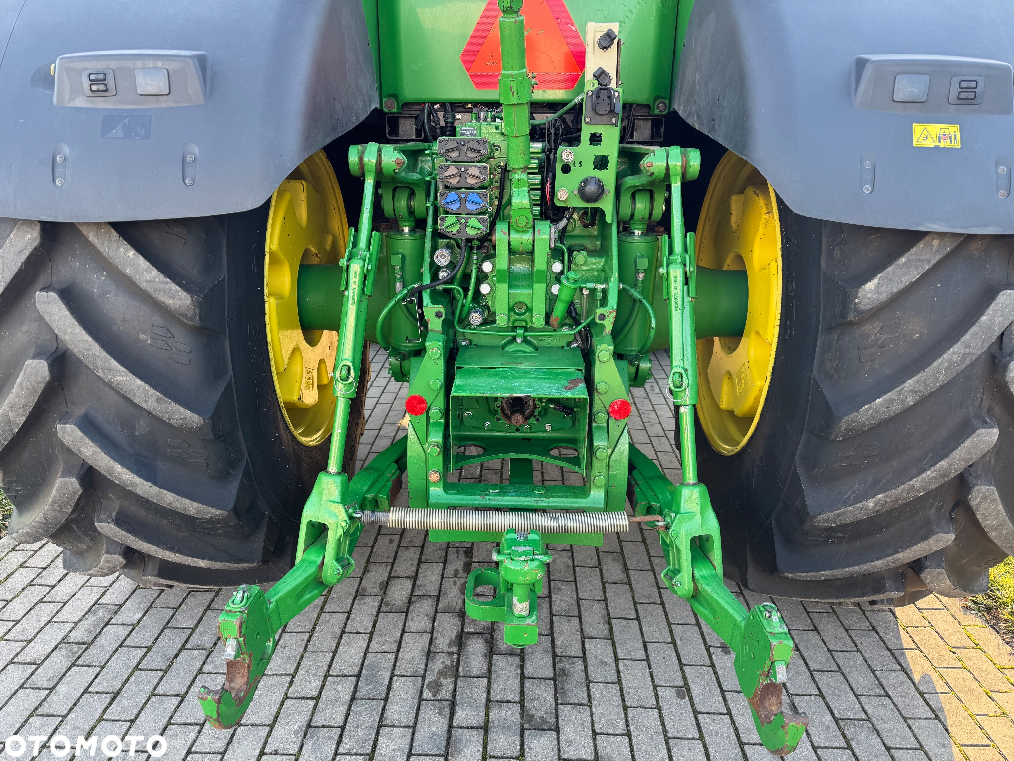 John Deere 8345R - 8
