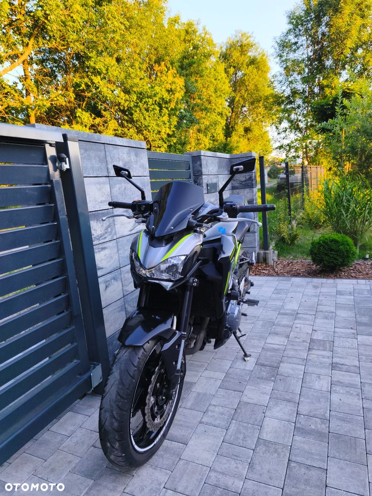 Kawasaki Z 900 - 12