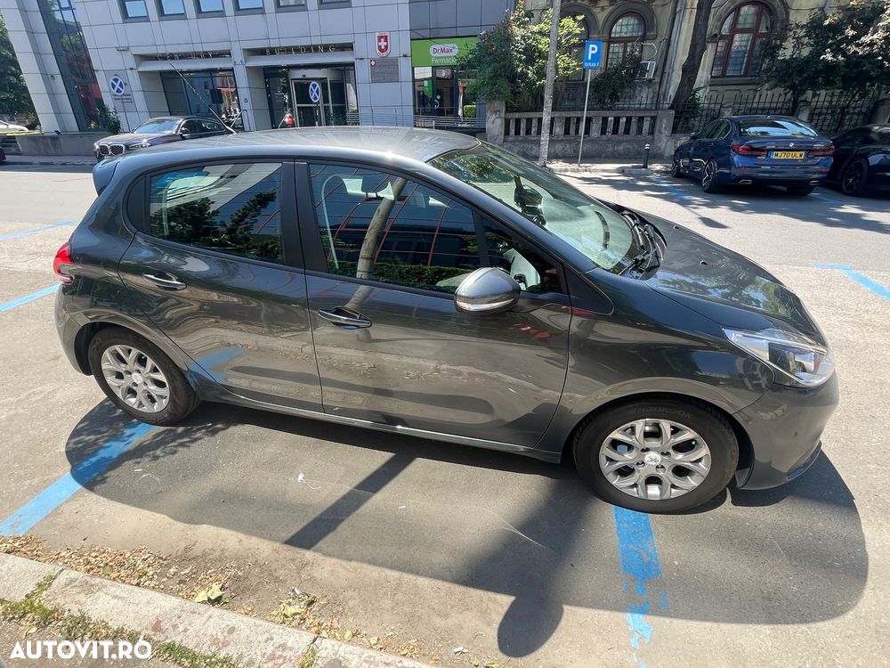 Peugeot 208 1.2 L PureTech ETG Active - 5