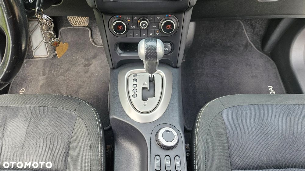 Nissan Qashqai - 12