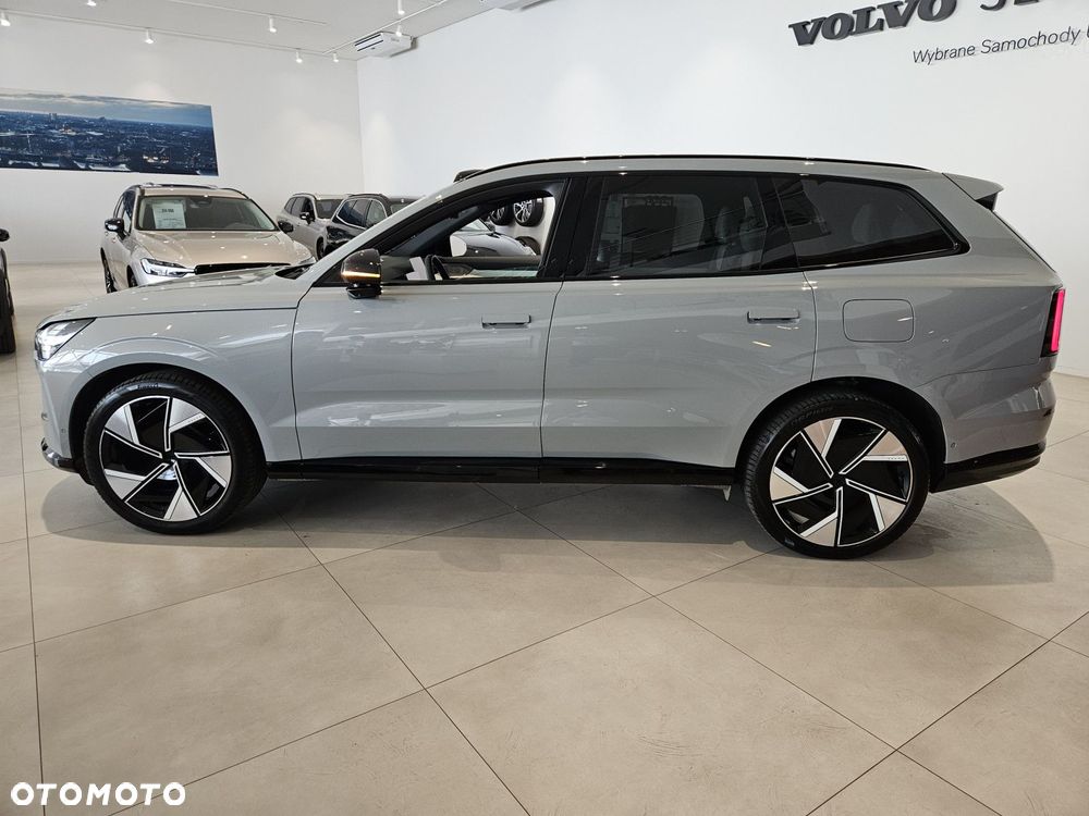 Volvo EX90 - 8