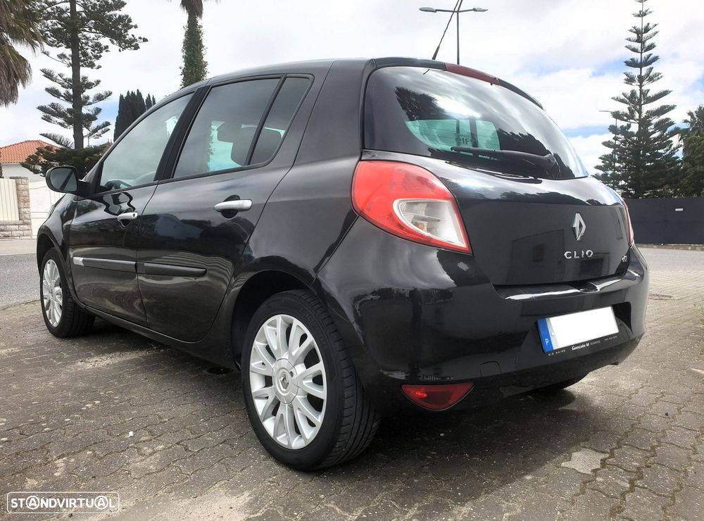 Renault Clio 1.5 dCi Dynamique S - 45