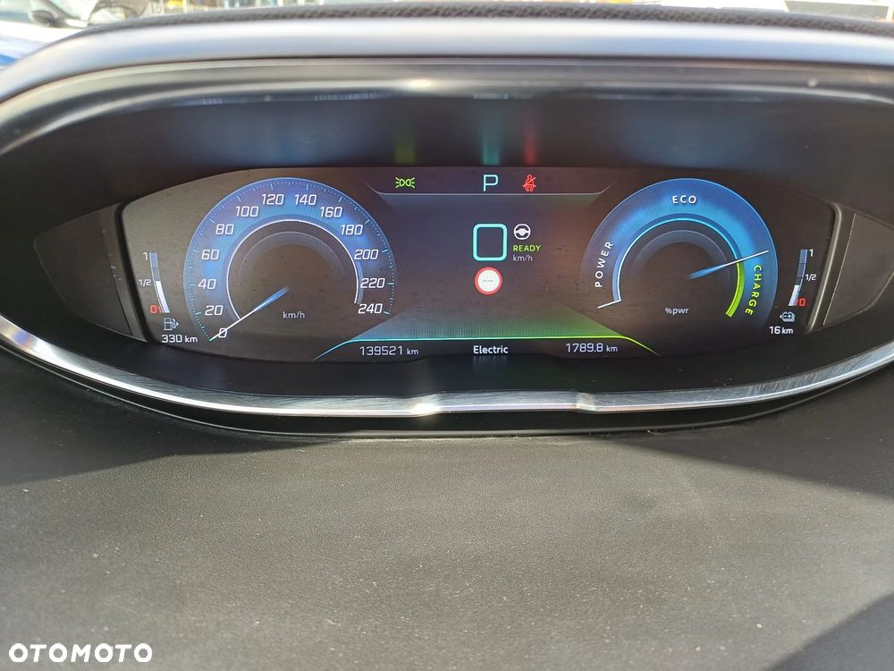 Peugeot 3008 1.6 PureTech Hybrid4 PHEV GT Pack S&S EAT8 - 6