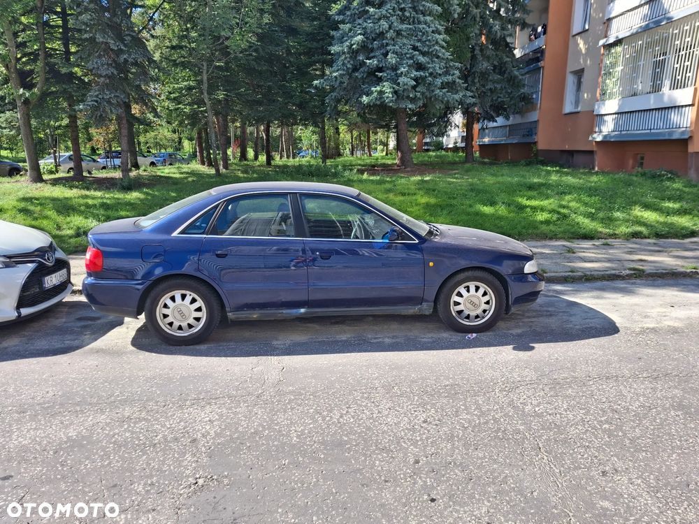 Audi A4 - 1