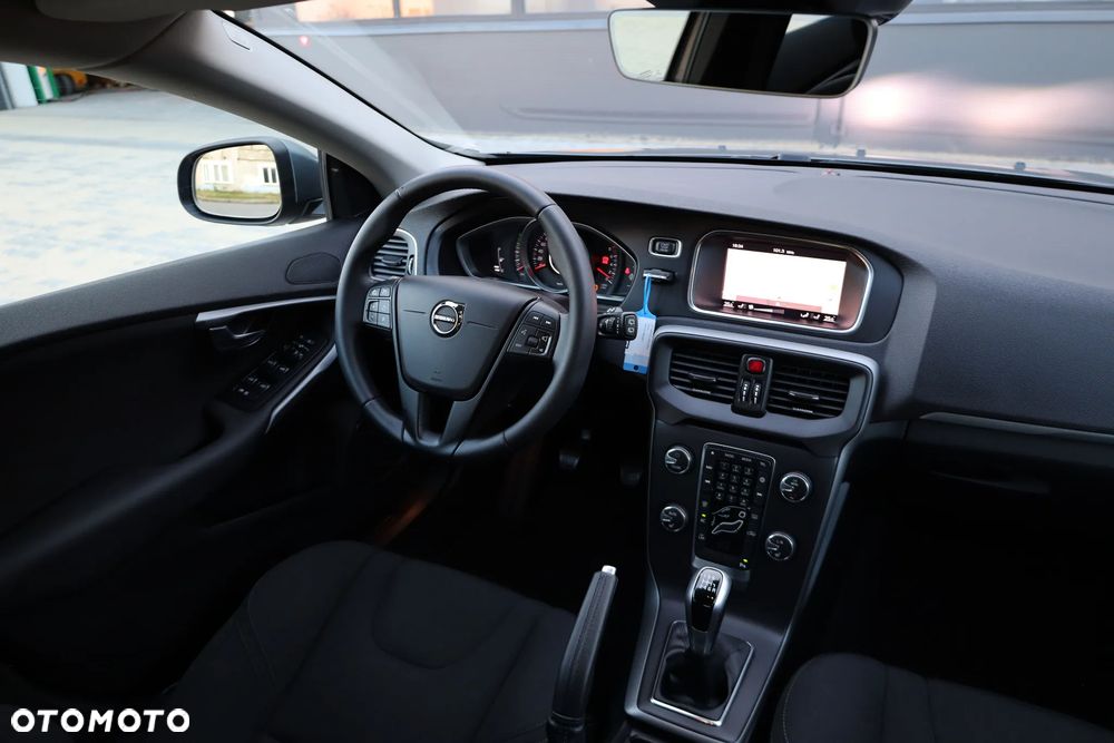 Volvo V40 T2 Drive-E Kinetic - 24