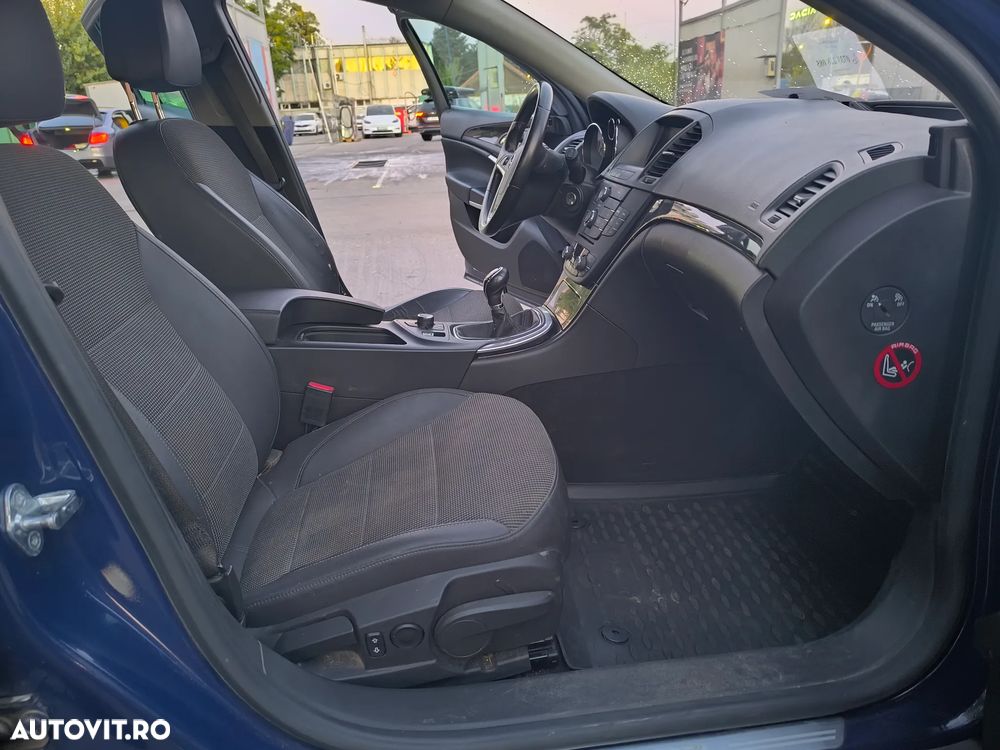 Opel Insignia 2.0 CDTI ECOFLEX - 13