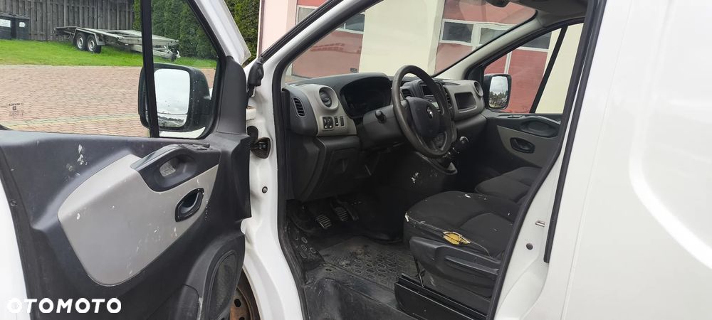 Renault Trafic - 12