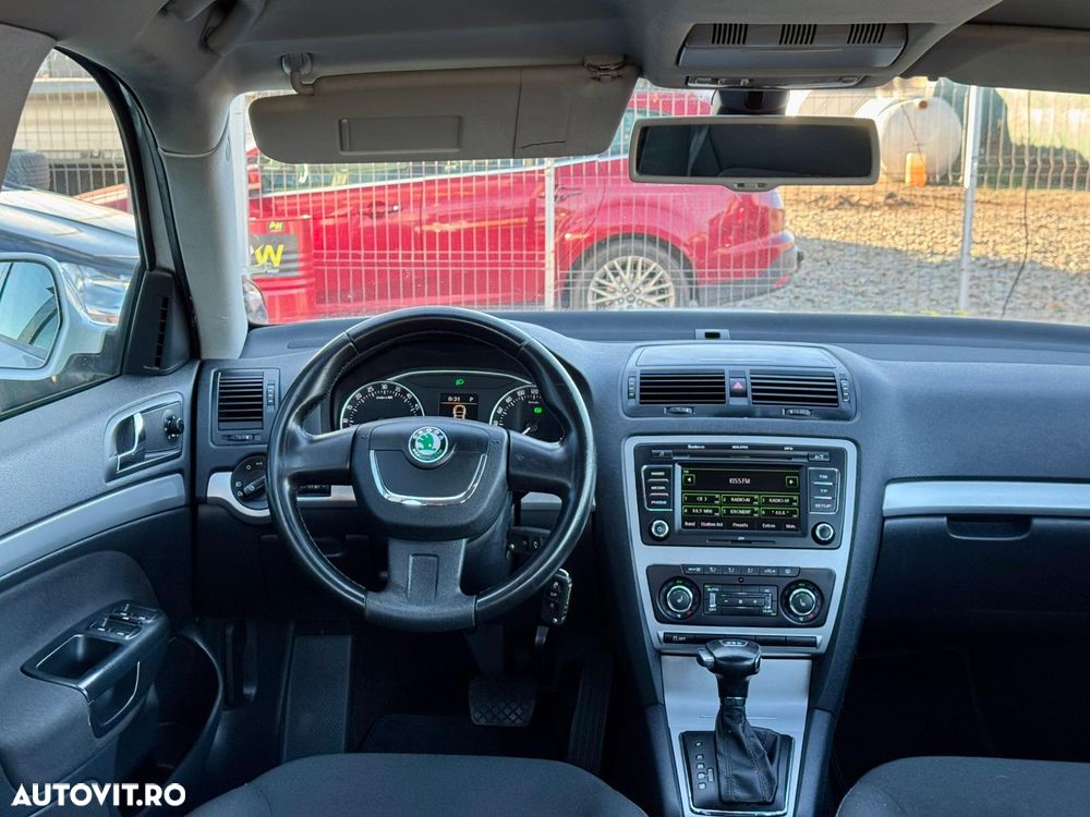 Skoda Octavia Combi 2.0 TDI Elegance Automatic - 5