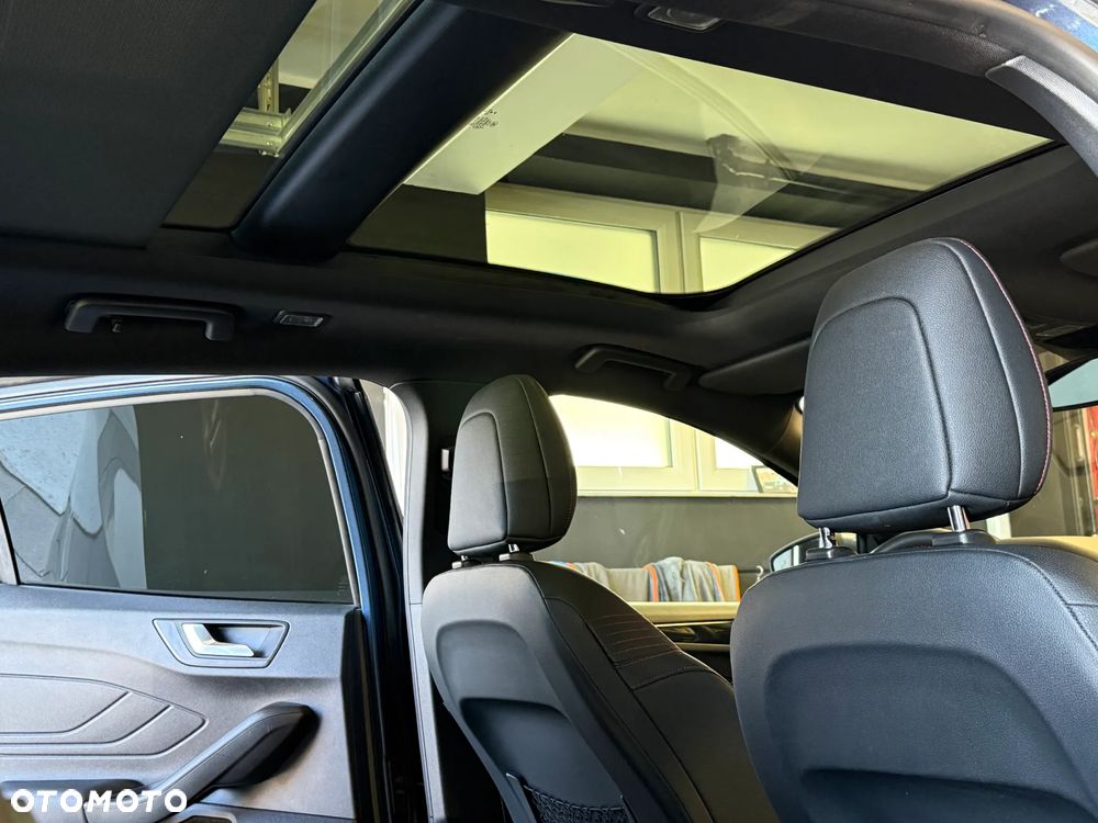 Ford Focus 1.5 EcoBlue Start-Stopp-System ST-LINE STYLE - 31