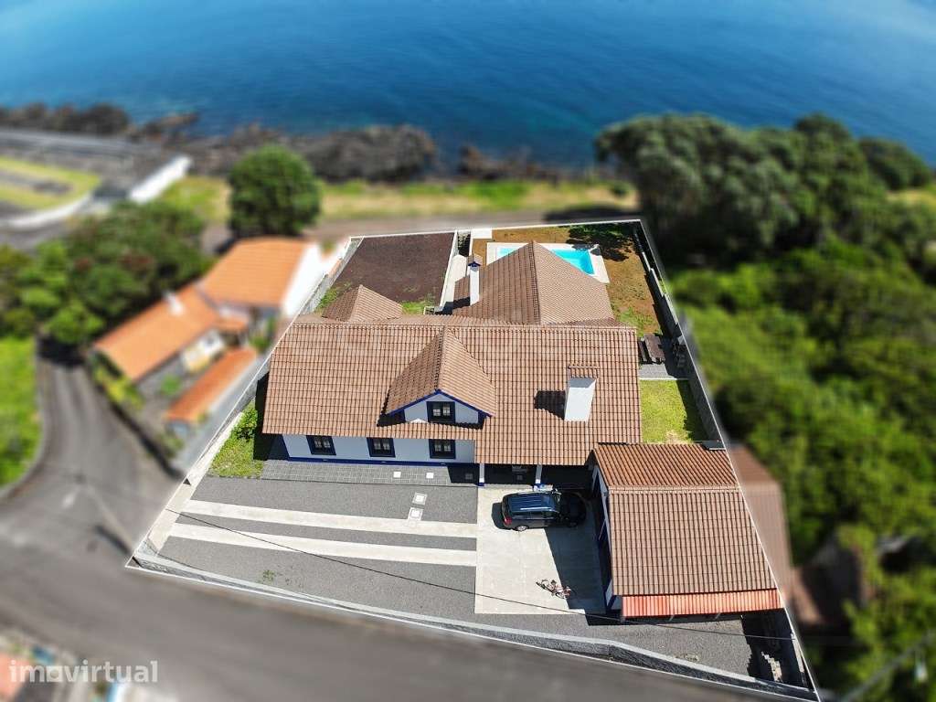 Moradia T4 com Piscina na Primeira Linha de Costa - Ribeiras, Ilha ... - Grande imagem: 2/57