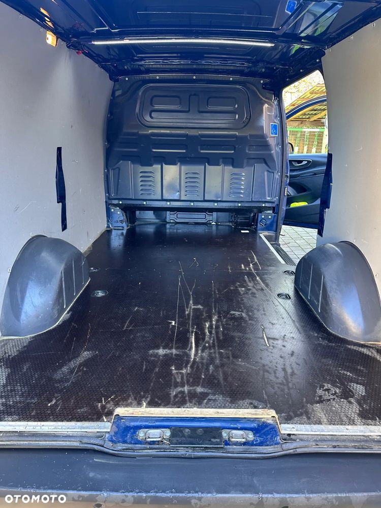 Mercedes-Benz VITO - 5